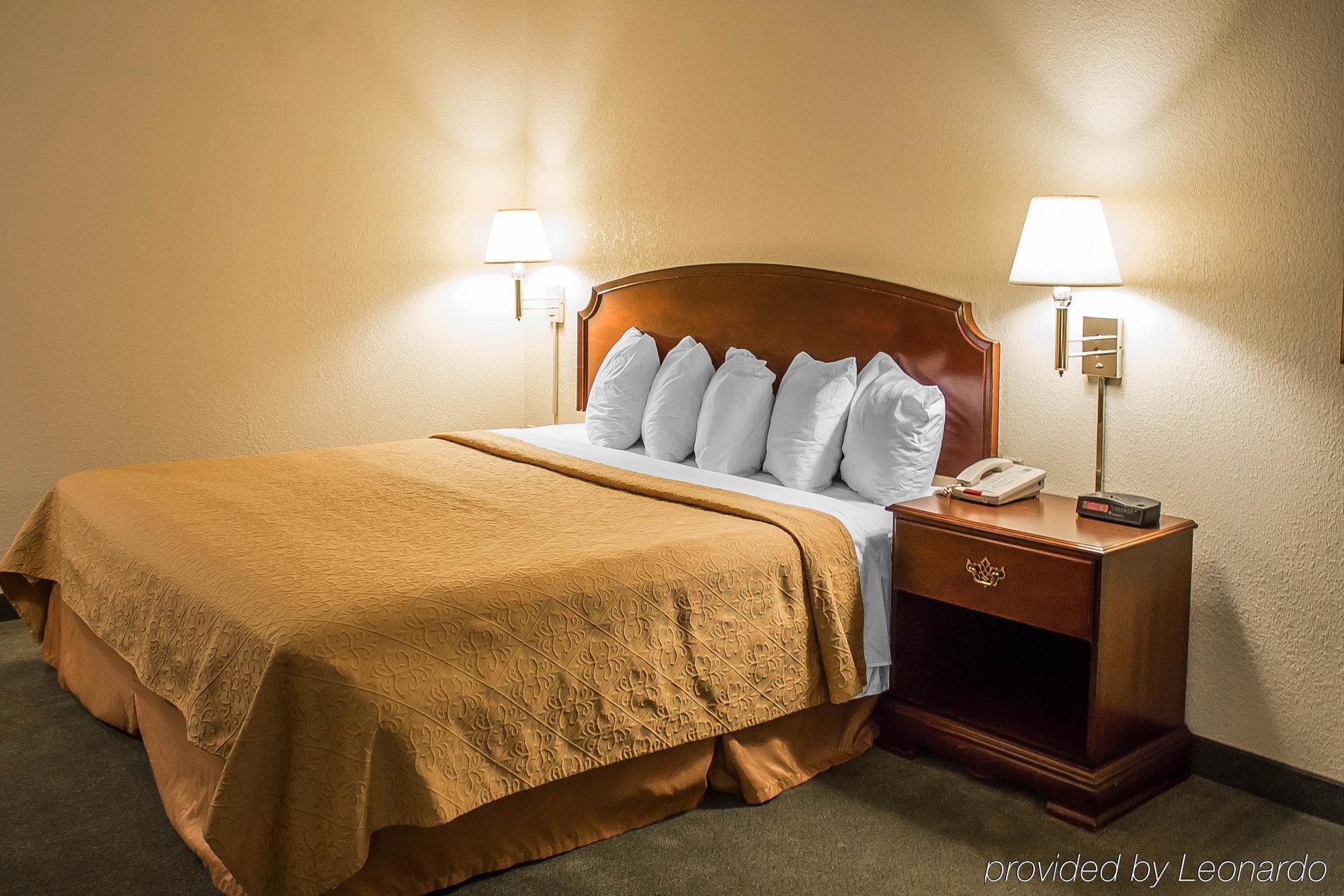 Quality Inn & Suites Bellville - Mansfield Luaran gambar