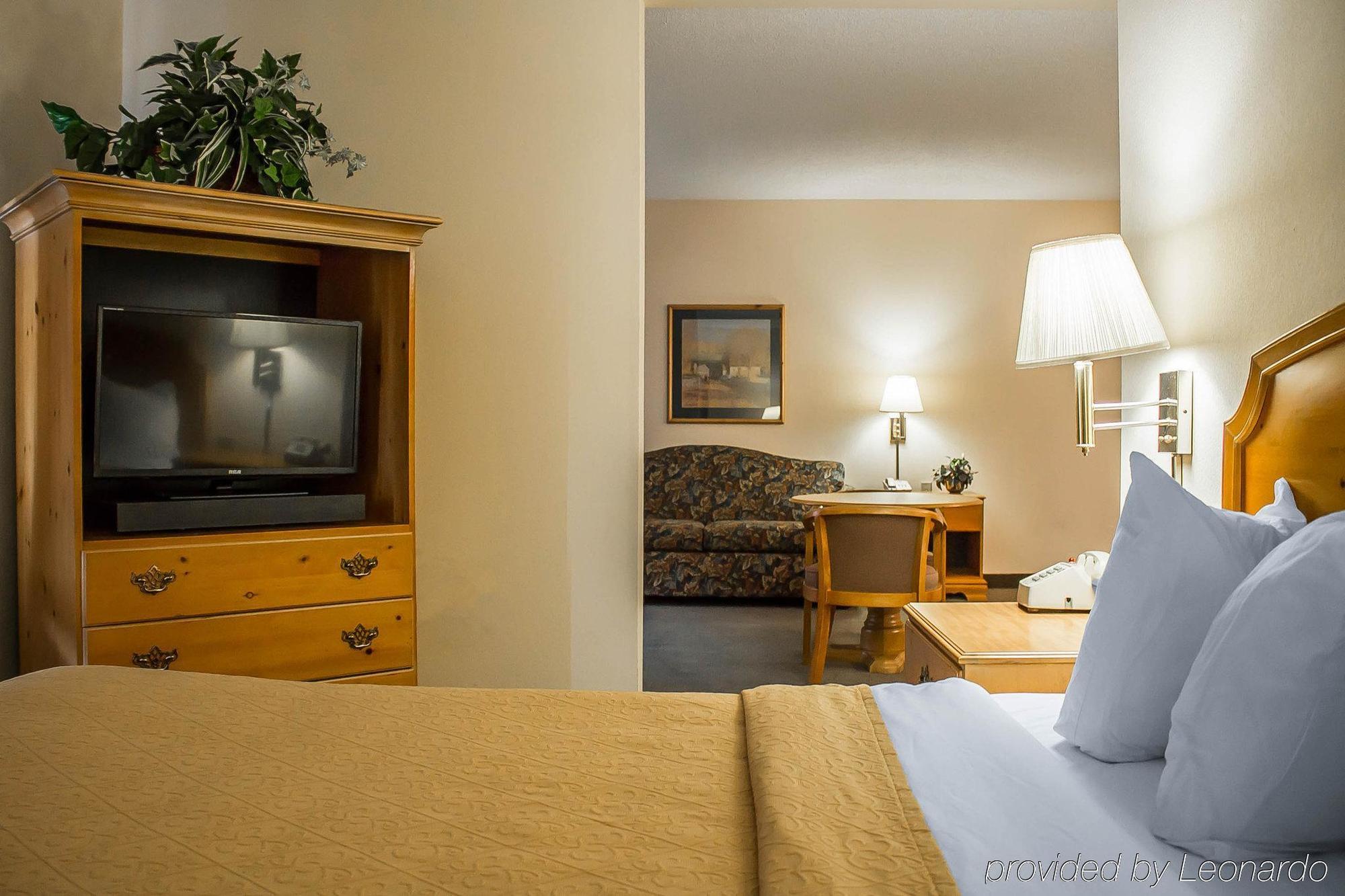 Quality Inn & Suites Bellville - Mansfield Luaran gambar