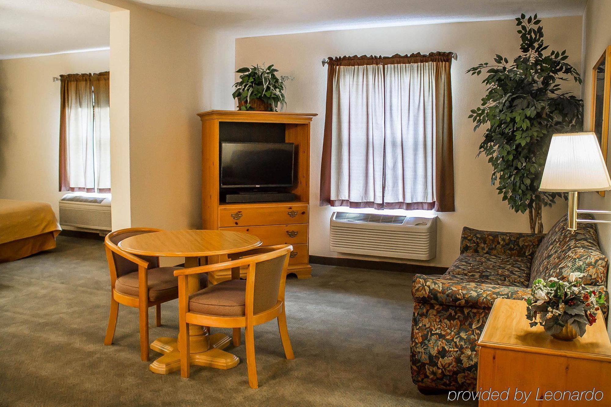 Quality Inn & Suites Bellville - Mansfield Luaran gambar