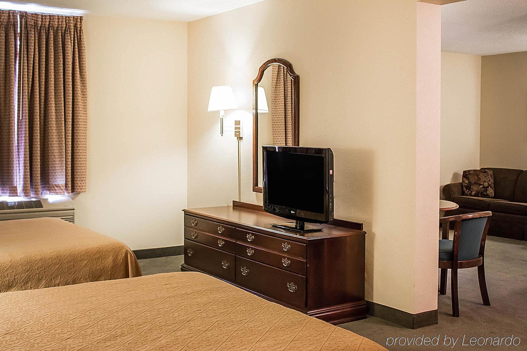 Quality Inn & Suites Bellville - Mansfield Luaran gambar