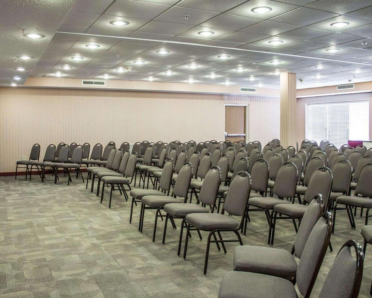 Quality Inn & Suites Bellville - Mansfield Luaran gambar